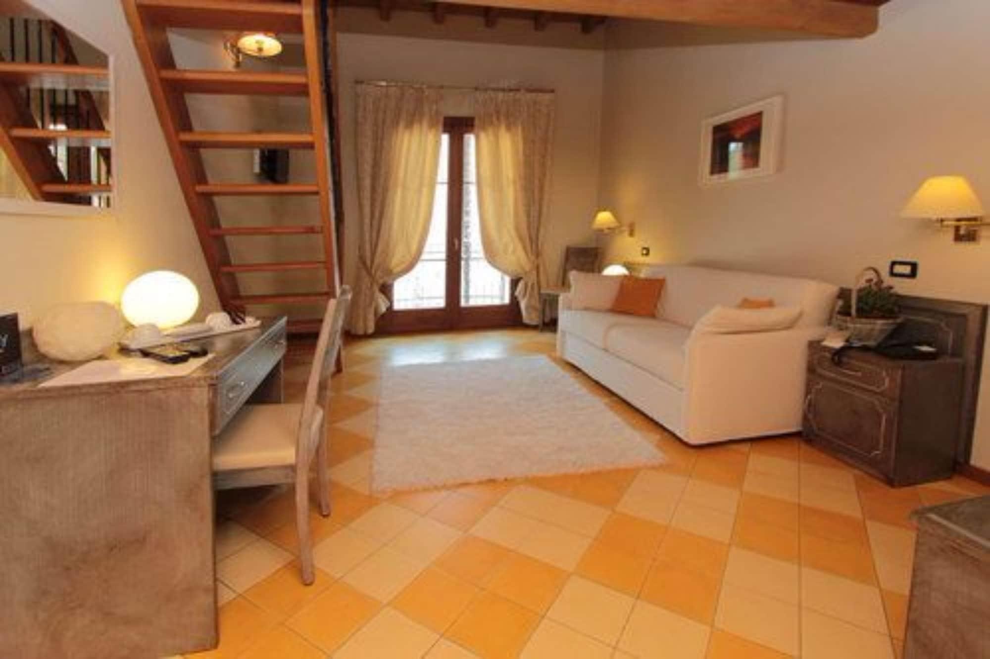 Hotel Villa Maria Au Lac - Estella Hotels Italia 토스콜라노마데노 외부 사진