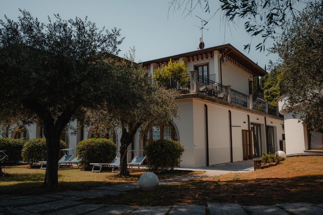 Hotel Villa Maria Au Lac - Estella Hotels Italia 토스콜라노마데노 외부 사진