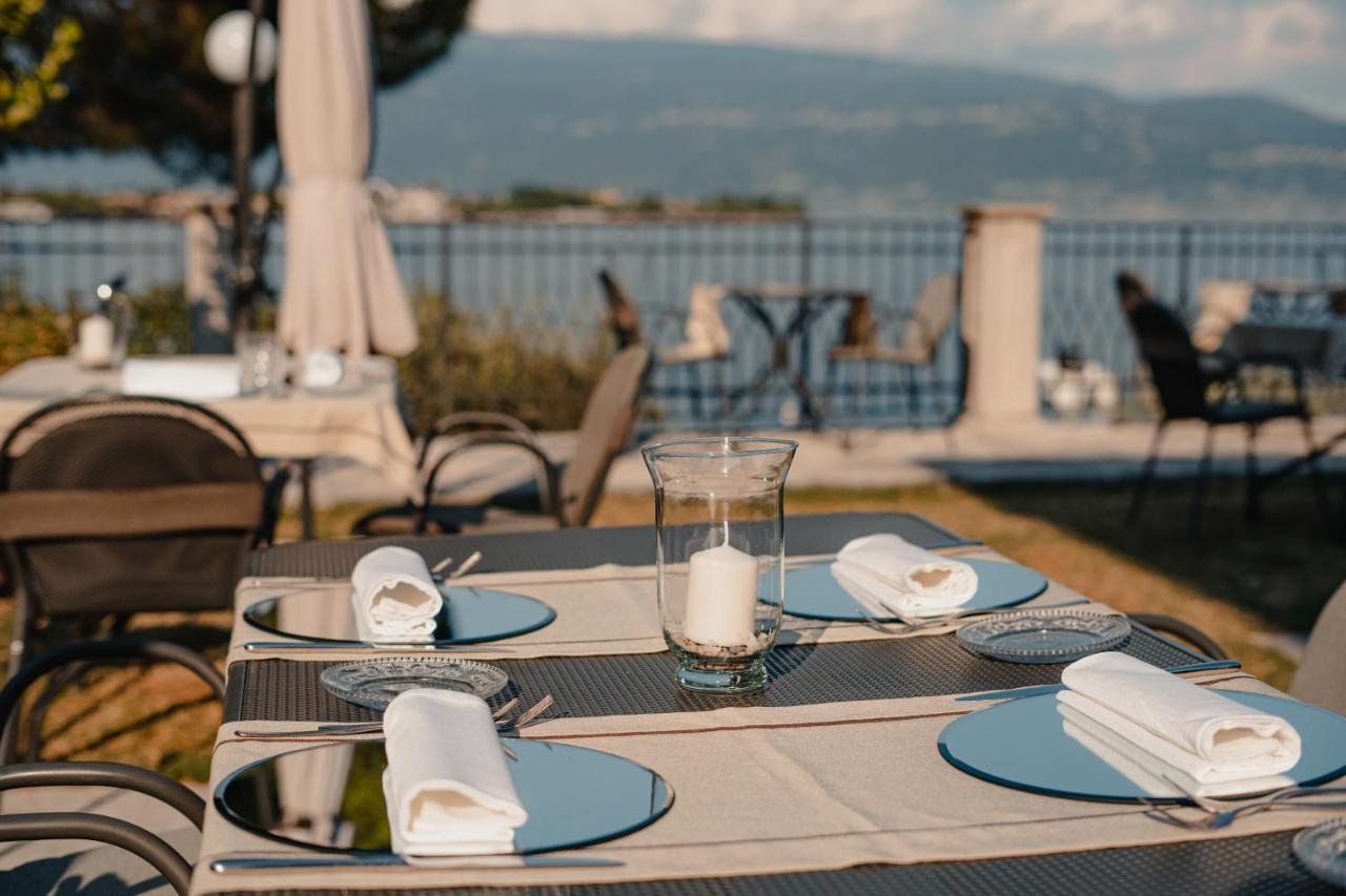 Hotel Villa Maria Au Lac - Estella Hotels Italia 토스콜라노마데노 외부 사진