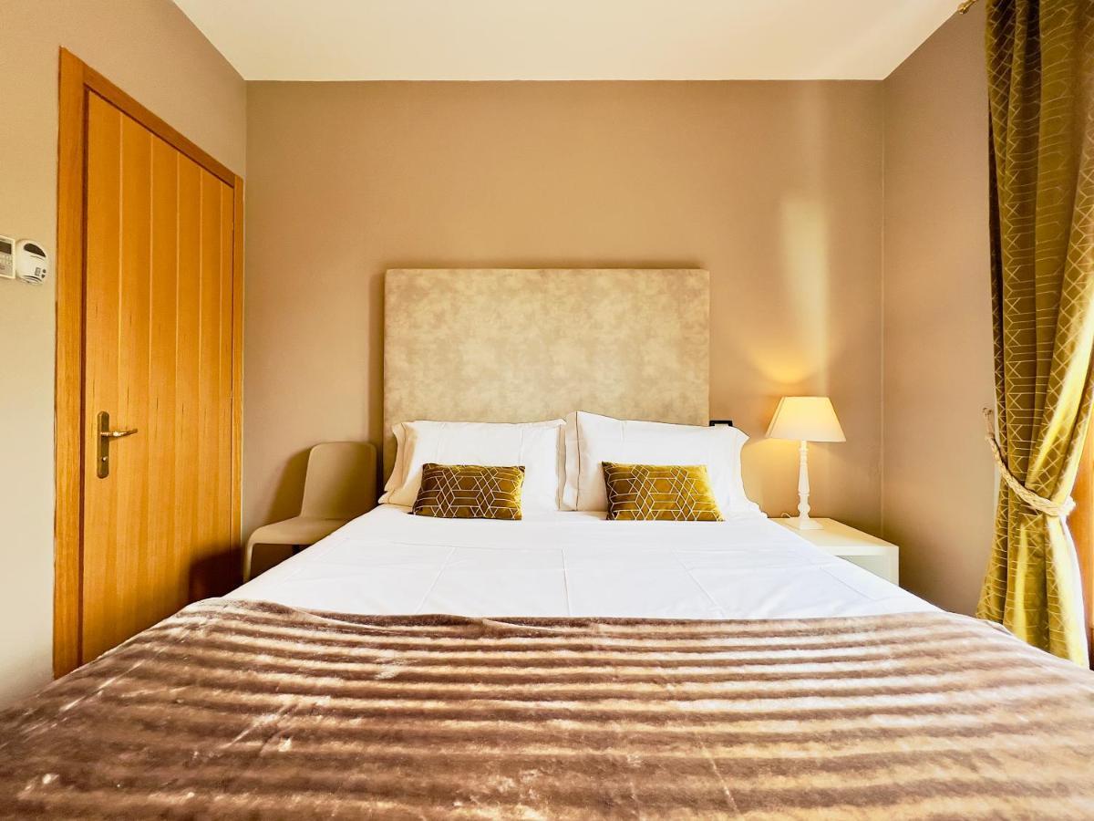 Hotel Villa Maria Au Lac - Estella Hotels Italia 토스콜라노마데노 외부 사진