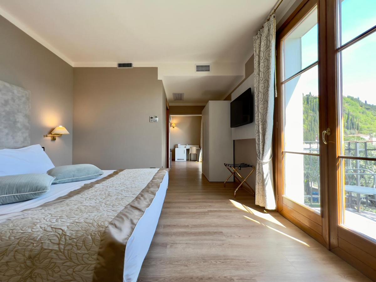 Hotel Villa Maria Au Lac - Estella Hotels Italia 토스콜라노마데노 외부 사진