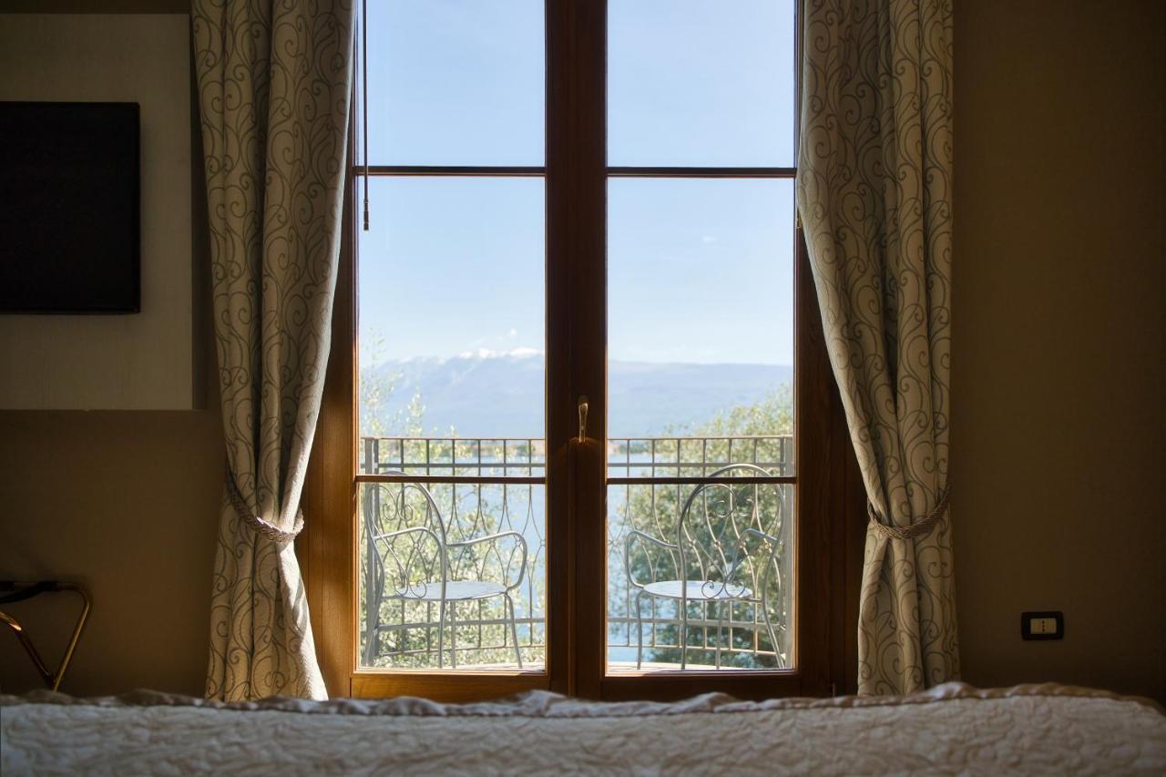 Hotel Villa Maria Au Lac - Estella Hotels Italia 토스콜라노마데노 외부 사진