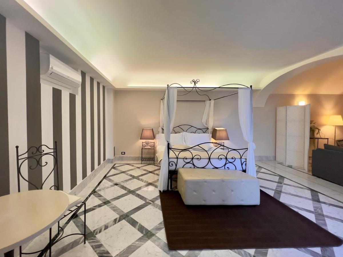 Hotel Villa Maria Au Lac - Estella Hotels Italia 토스콜라노마데노 외부 사진
