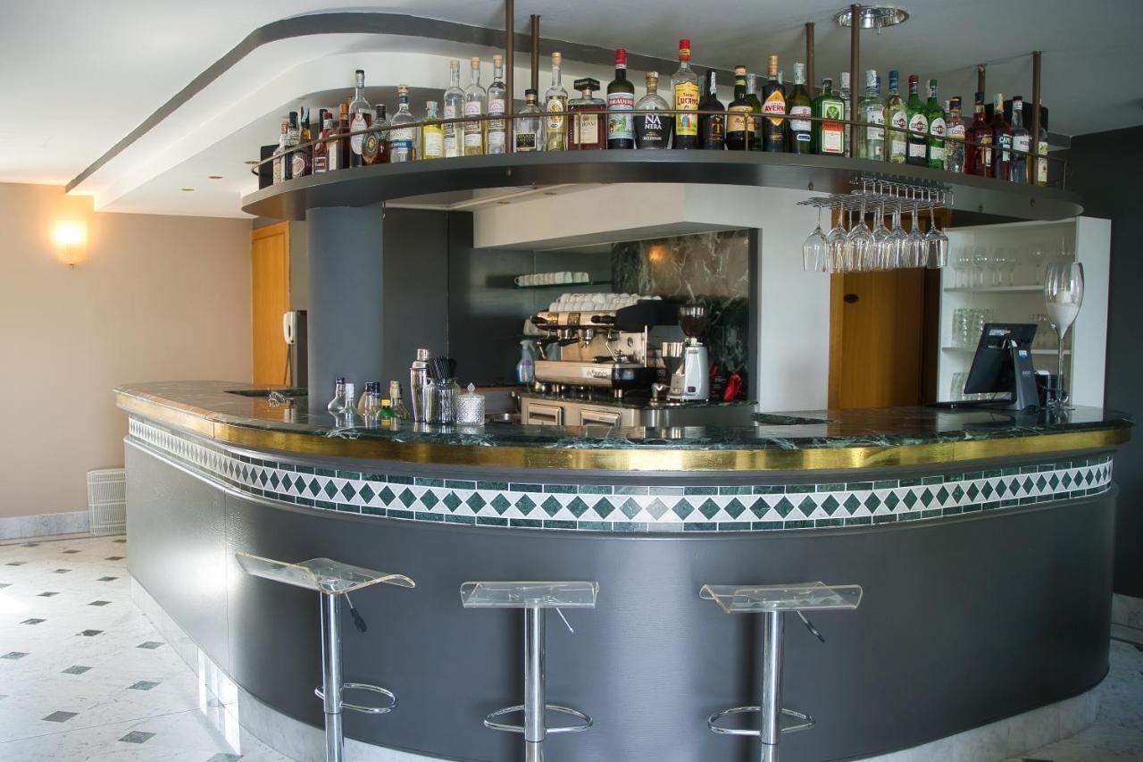 Hotel Villa Maria Au Lac - Estella Hotels Italia 토스콜라노마데노 외부 사진