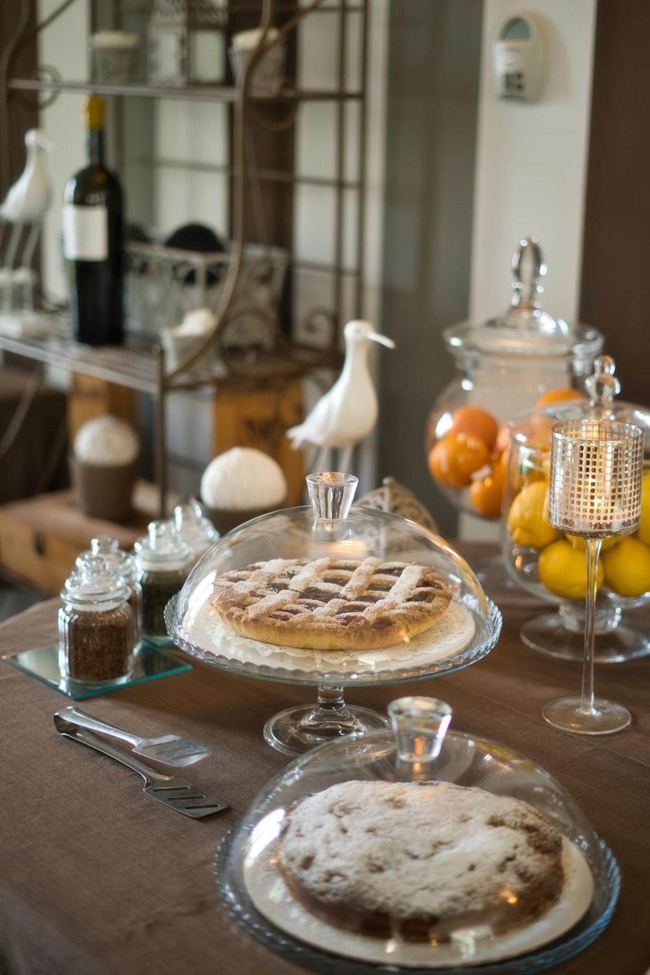 Hotel Villa Maria Au Lac - Estella Hotels Italia 토스콜라노마데노 외부 사진